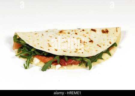 Original italienische Romagnola Piadina mit Schinken, Mozzarella und Tomaten Stockfoto