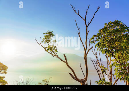 Natur in Sun Moon Lake bei Sonnenaufgang Stockfoto