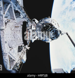 STS-88, ISS-Unity-Modul, 1998 Stockfoto