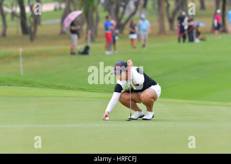 CHONBURI - 26 Februar: Moriya Jutanugarn von Thaialnd in Honda LPGA Thailand 2017 im Siam Country Club, Pattaya Old Course am 26. Februar 2017 in Ch Stockfoto