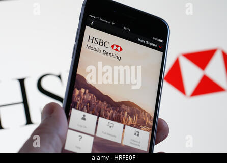 Die Smartphone-app für HSBC Bank ist auf 1. März 2017 zu sehen. Frühere HSBC Friulano es hat Probleme mit ihrer online-Banking-System und uns Stockfoto