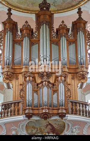 Die berühmten Silbermann-Orgel von 1761 im Inneren der Kathedrale von Arlesheim von 1681 - auch genannt Dom-Kirche Arlesheim, Basel, Schweiz Stockfoto