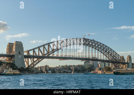 Sydney Harbour Bridge, New-South.Wales, Australien im Geschäftsviertel der Innenstadt von Sydney ist das ikonische Bild. Den Spitznamen "The Kleiderbügel" von den Einheimischen Stockfoto