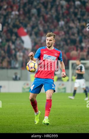 Bukarest, Rumänien. 1. März 2017. Mihai Balasa #14 von FC Steaua Bukarest während der LPF - Fußball rumänischen Liga 1 Orange 2016-2017, Spiel zwischen FC Steaua Bucharst und FC 1848 Dinamo Bukarest auf Arena Nationalstadion Bukarest, Rumänien ROU. Bildnachweis: Cronos Foto/Alamy Live-Nachrichten Stockfoto