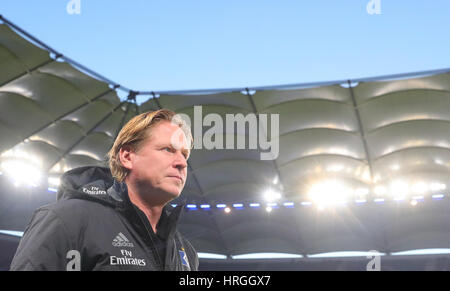 Hamburg, Deutschland. 1. März 2017. Hamburgs Markus Gisdol während der DFB-Pokal-Viertelfinale match zwischen Hamburger SV und Borussia Moenchengladbach im Volksparkstadion in Hamburg, Deutschland, 1. März 2017. Foto: Daniel Reinhardt/Dpa/Alamy Live News Stockfoto