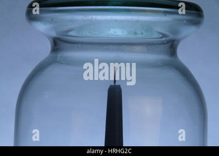 Sterbende Kerzenflamme (Serie) Stockfoto