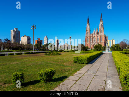 Blick auf die Plaza Moreno und die Kathedrale von La Plata, La Plata, Provinz Buenos Aires, Argentinien Stockfoto