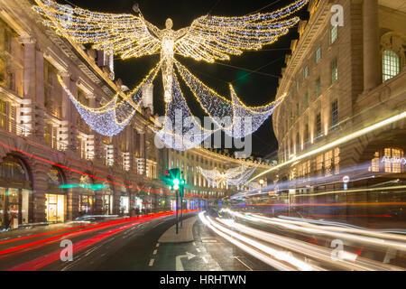 Weihnachtsbeleuchtung auf Regent Street, Westminster, London, England, Vereinigtes Königreich Stockfoto