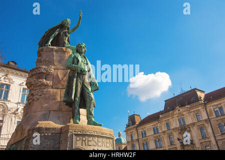 LJUBLJANA, Slowenien - 19. Februar 2017: Preseren Denkmal in Ljubljana, Bronzestatue des slowenischen Nationaldichters France Preseren in der Hauptstadt der Stockfoto