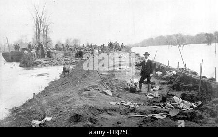 Reparatur von Mississippi Levee, 1903 Stockfoto