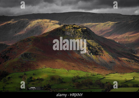 Ruder Crag über Grasmere im Lake District Stockfoto