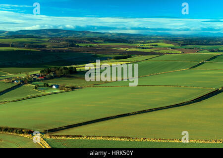 Die Lammermuir Hügel und die East Lothian Landschaft von Traprain Gesetz, East Lothian Stockfoto