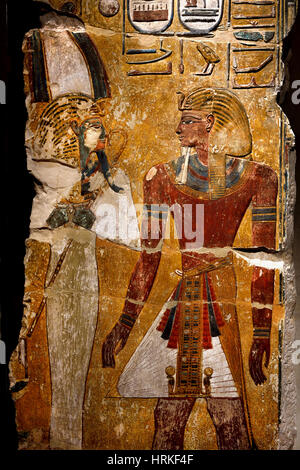 Grab von König Ethos ich vor Gott Osiris Säule (Architektur) Sethos I.Valley der Könige (Ägypten / Oberägypten / Theben-West) Sethos ich (Grab) Kalkstein, verputzt und gestrichen 261 x 88 x 47 cm Stockfoto