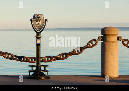 Ein Turm-Viewer Blick auf Lake Ontario.  Spencer Smith Park, Burlington, Ontario, Kanada. Stockfoto