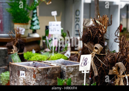 Garten-Ornament auf dem Display an Borough Market in London Stockfoto