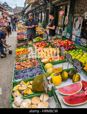 Österreich, Wien, Auswahl an Obst am Naschmarkt, Wiens beliebtester Markt, Stockfoto