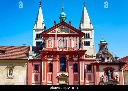 St.-Georgs Basilika (Bazilika Svateho Jiri). Prag, Tschechische Republik Stockfoto