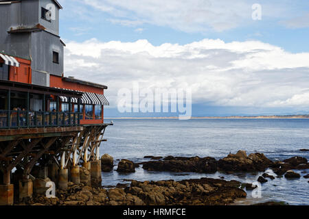 Blick auf Monterey Bucht von Cannery Row Stockfoto