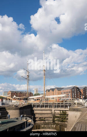 Szenen aus den wichtigsten Becken Gloucester Docks, Großbritanniens am Binnenhafen, in Südengland auf den Gloucester & Schärfe-Kanal. Stockfoto