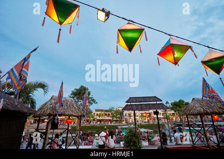 Hoi An Ancient Town in der Abenddämmerung. Provinz Quang Nam, Vietnam. Stockfoto