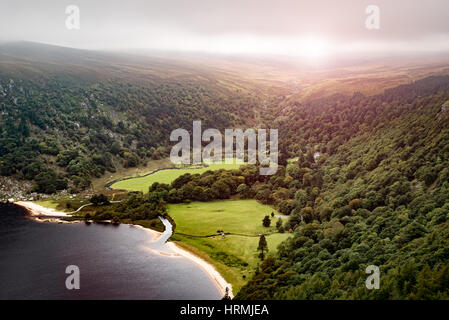 Lough Tay, einem kleinen, malerischen See in die Wicklow Mountains im County Wicklow, Ireland. Stockfoto