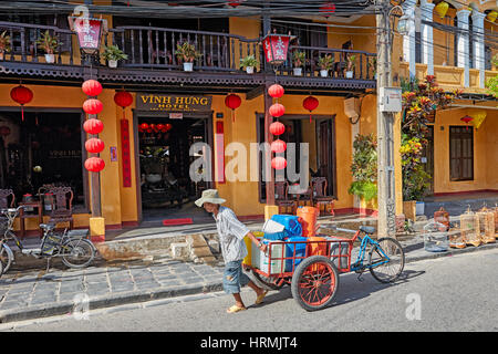 Fassade des Vinh Hung Hotels in Hoi an eine antike Stadt. Provinz Quang Nam, Vietnam. Stockfoto