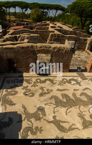 Bäder von Neptun, römischen Mosaikboden in Ostia Antica, römische Stadt. Rom in Italien. Stockfoto