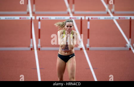 Belgrad, Serbien. 3. März 2017. Cindy Roleder aus Deutschland (Gold) feiert nach der Frauen 60m Hürden Veranstaltung bei der Leichtathletik-Europameisterschaft in der Kombank Arena in Belgrad, 3. März 2017. Foto: Sven Hoppe/Dpa/Alamy Live News Stockfoto