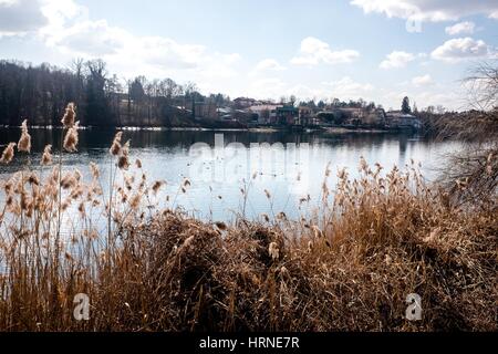 Promenade von Sesto Calende - Ticino-See Stockfoto