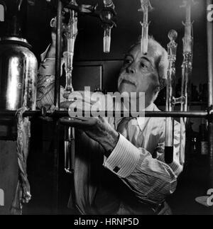 Gilbert N. Lewis, US-amerikanischer Physikochemiker Stockfoto