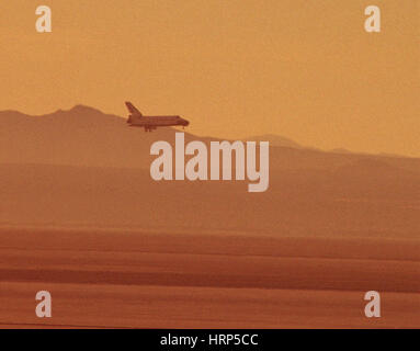STS-29, Space Shuttle Discovery Landung, 1989 Stockfoto