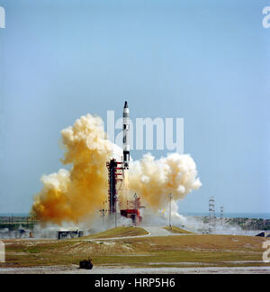 Gemini-Titan 4, Start, 1965 Stockfoto