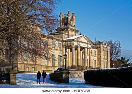 Galerie der Modernen Kunst Zwei mit Schnee im Winter, Edinburgh Schottland Stockfoto