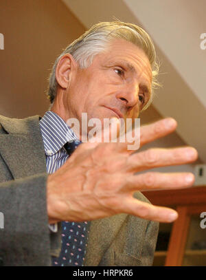 Luxemburg 11.02.2005. Italienische ehemalige Radrennfahrer Francesco Moser in einem Interview. Stockfoto