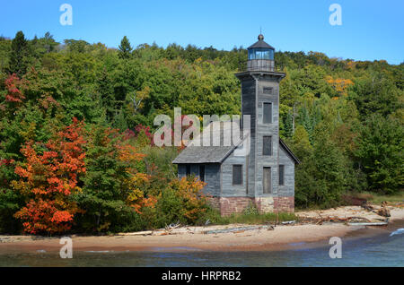 East Channel Leuchtturm im frühen Herbst, einen Leuchtturm auf Grand Island, dargestellter Felsen-Staatsangehöriger Lakeshore, Michigan, USA Stockfoto