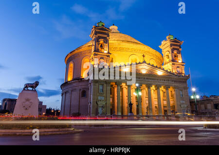 Mosta Dome in der Nacht - Malta Stockfoto