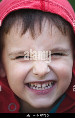 Glückliches Kind Portrait Spaß Stockfoto