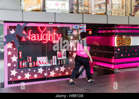 Ein Erwachsenen-Shop in Orchard Road, Singapur Stockfoto