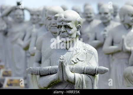 Bintan Island, Indonesien. 2. März 2017. Tempel mit 1000 Statuen Gesicht in Bintan, Riau-Inseln haben viel Tourismus mögliche Ansichten, von denen die Insel Bintan ist auch die größte Insel in der Riau-Inseln, Indonesien. Lage Bintan ziemlich strategische, denn es auf der südlichen Halbinsel von Malaysia an der Mündung der Wasserstraße liegt und seine Geschichte ein beliebter Zwischenstopp für Händler ist Versand Indien und China für Tierheim aus dem Sturm und Bestimmungen. Bildnachweis: Pazifische Presse/Alamy Live-Nachrichten Stockfoto