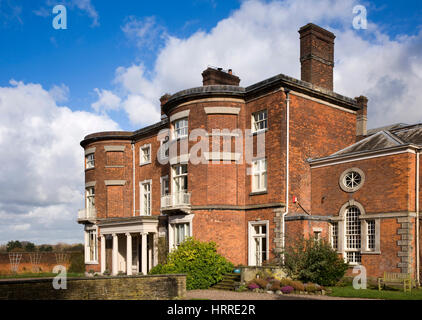 Großbritannien, England, Cheshire, Gelehrter grün, Rode Halle, Haus der Familie Baker Wilbraham, griechische Stil Portikus Stockfoto