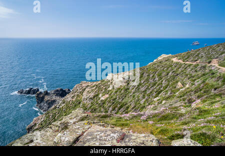 Vereinigtes Königreich, Südwest-England, Cornwall, St. Agnes Heritage Coast, South West Coast Path an St. Agnes Spitze Stockfoto