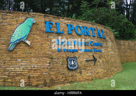 EINGANG ZEICHEN EL PORTAL REGEN WALD ZENTRUM EL YUNQUE NATIONAL FOREST RIO GRANDE PUERTO RICO Stockfoto