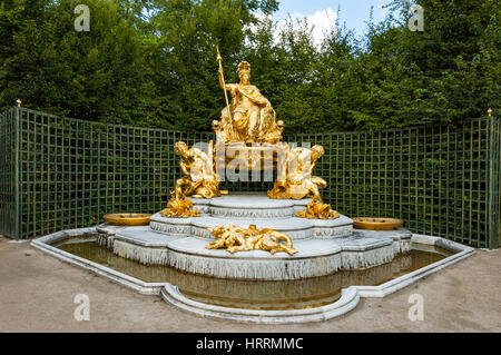 La France Triumphiger Brunnen von Jean-Baptiste Tuby, Gärten von Palace de Versailles, Palais de Versailles, Frankreich. Stockfoto