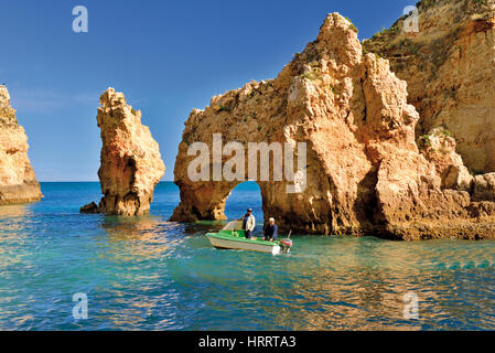 Algarve: Blick auf die Felsformationen und Klippen der Ponta da Piedade Stockfoto