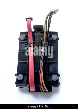 Close Up-SATA-Festplatte, Festplatte mit Halterung und Kabel, Isolated on White Background Stockfoto