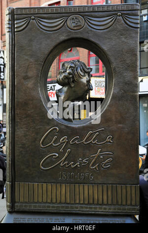 Denkmal für Agatha Christie im Londoner Covent Garden Stockfoto