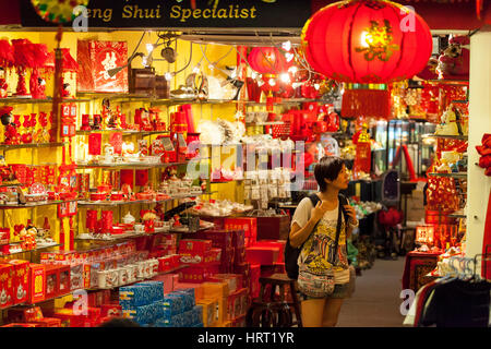 Souvenir-Shop, Abend auf Pagoda Street, Chinatown, Singapur, Asien, Singapur Stockfoto