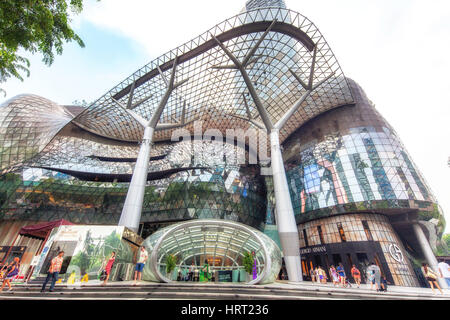 Zugang zu den s-Bahn MRI vor die Ion Orchard Shopping Center, Orchard Road, moderne Architektur, Zentrale Wohnlage, Central Business District, Si Stockfoto