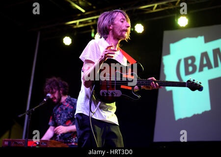 BARCELONA - SEP 19: Islet (Psychedelic-pop-Band) Leistung bei Barcelona Accio musikalische (BAM) La Merce Festival am 19. September 2014 in Barcelona. Stockfoto