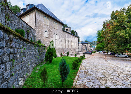 CETINJE, MONTENEGRO - 20. SEPTEMBER: Das ist St. Peter Kirche in Cetinje ein berühmtes Wahrzeichen und touristischen Reiseziel viele Christen noch t kommen Stockfoto